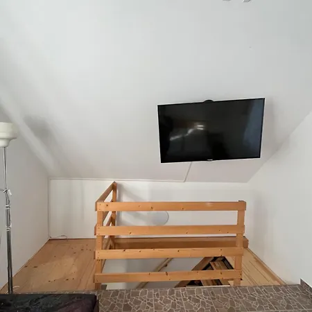 Erdodi Liget Badacsony Hegyen 度假居 *