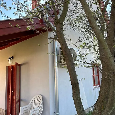 Erdodi Liget Badacsony Hegyen 度假居 Nemesgulács