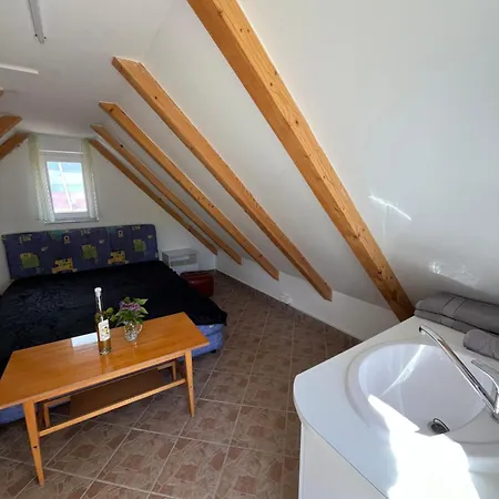 Erdodi Liget Badacsony Hegyen Ferienhaus *