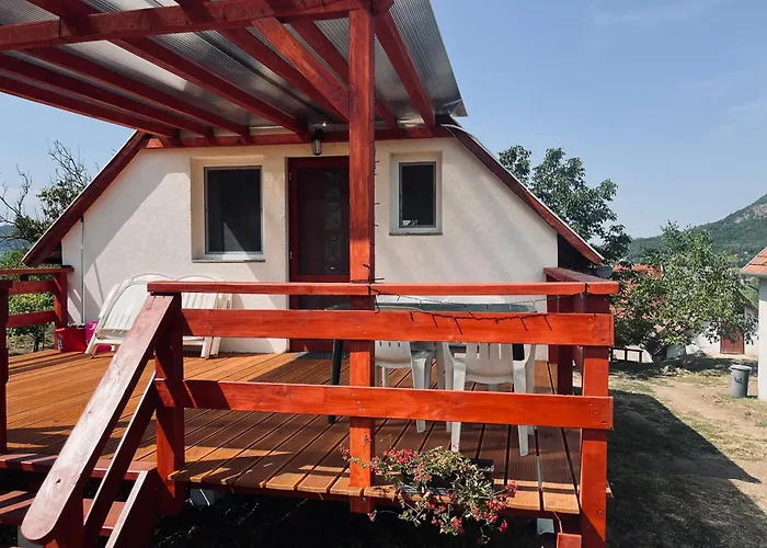 Erdodi Liget Badacsony Hegyen *