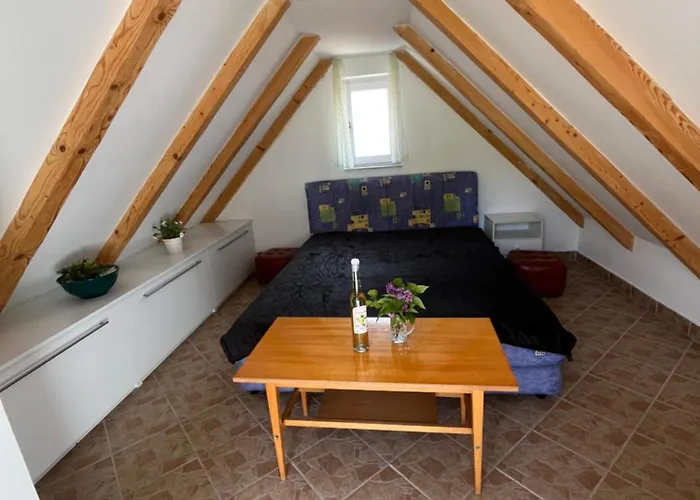 Erdodi Liget Badacsony Hegyen בית נופש