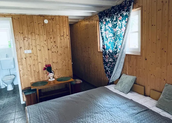 Erdodi Liget Badacsony Hegyen *